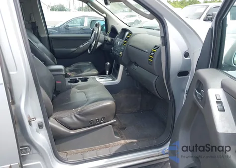 2011 Nissan Pathfinder Silver z USA, uszkodzony, nr VIN 5N1AR1NN7BC615095